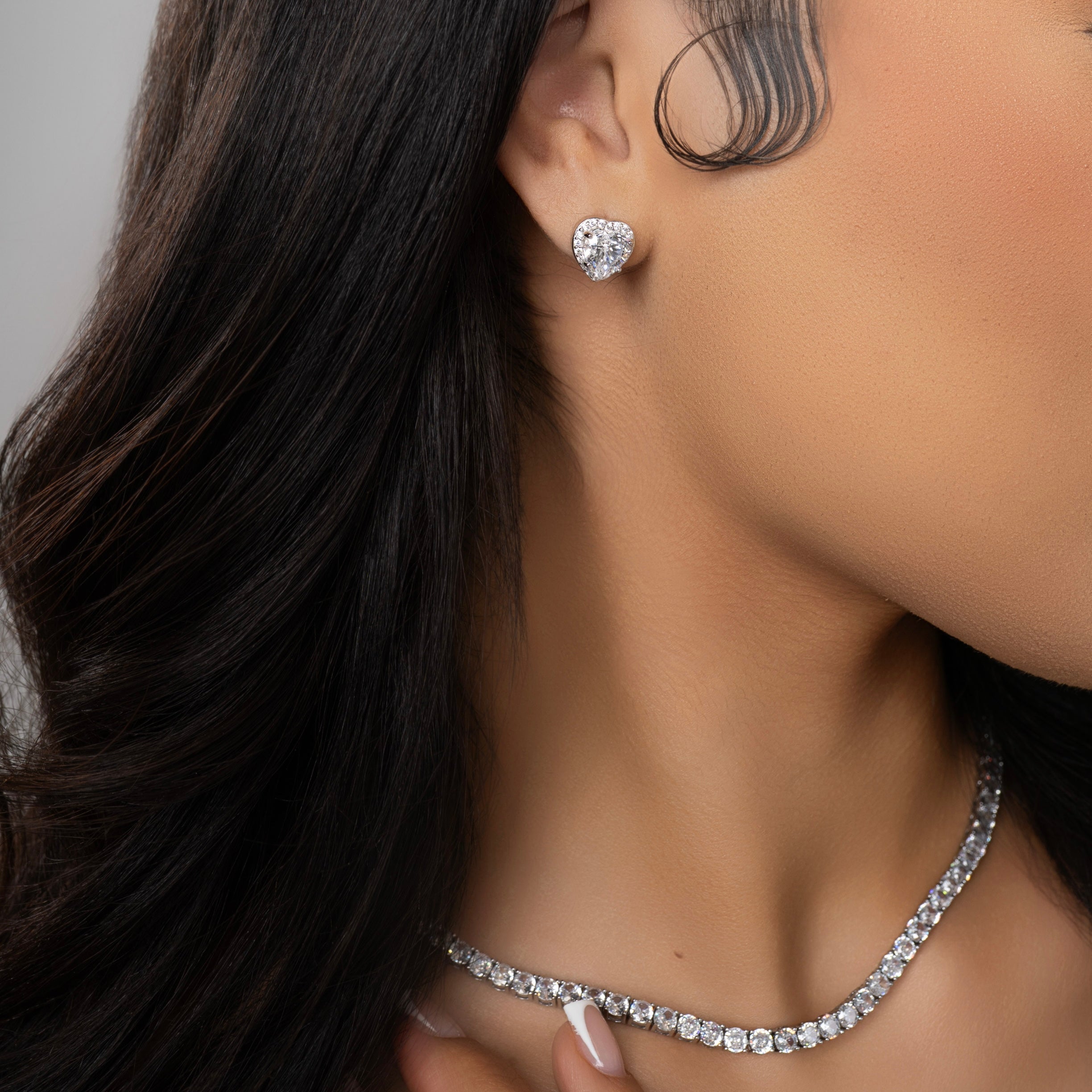 “Everlasting love” Studs