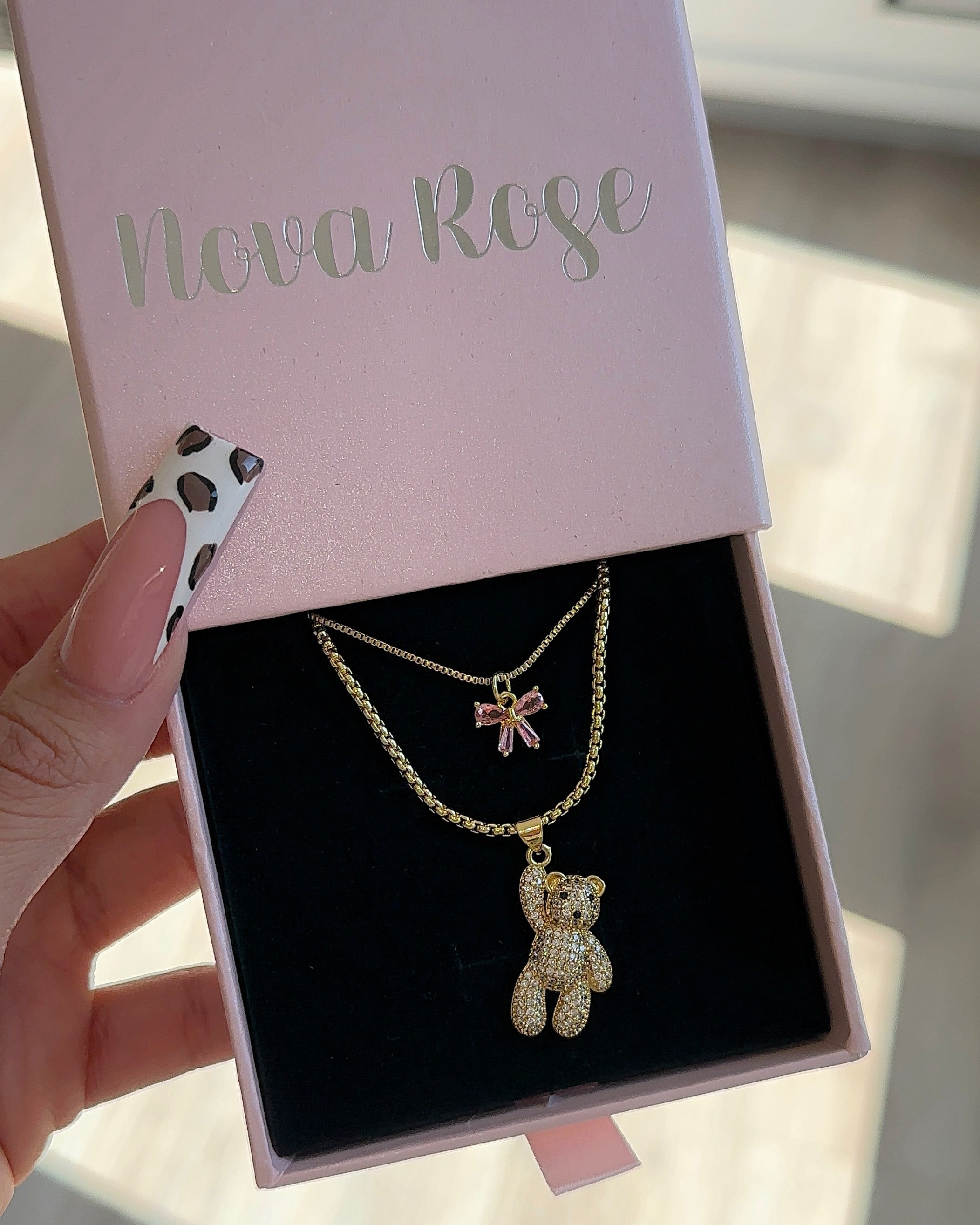 Nova rose Holiday bear set