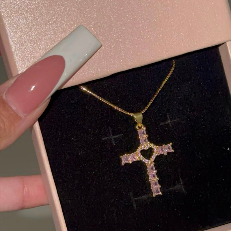 “Cross my heart” necklace