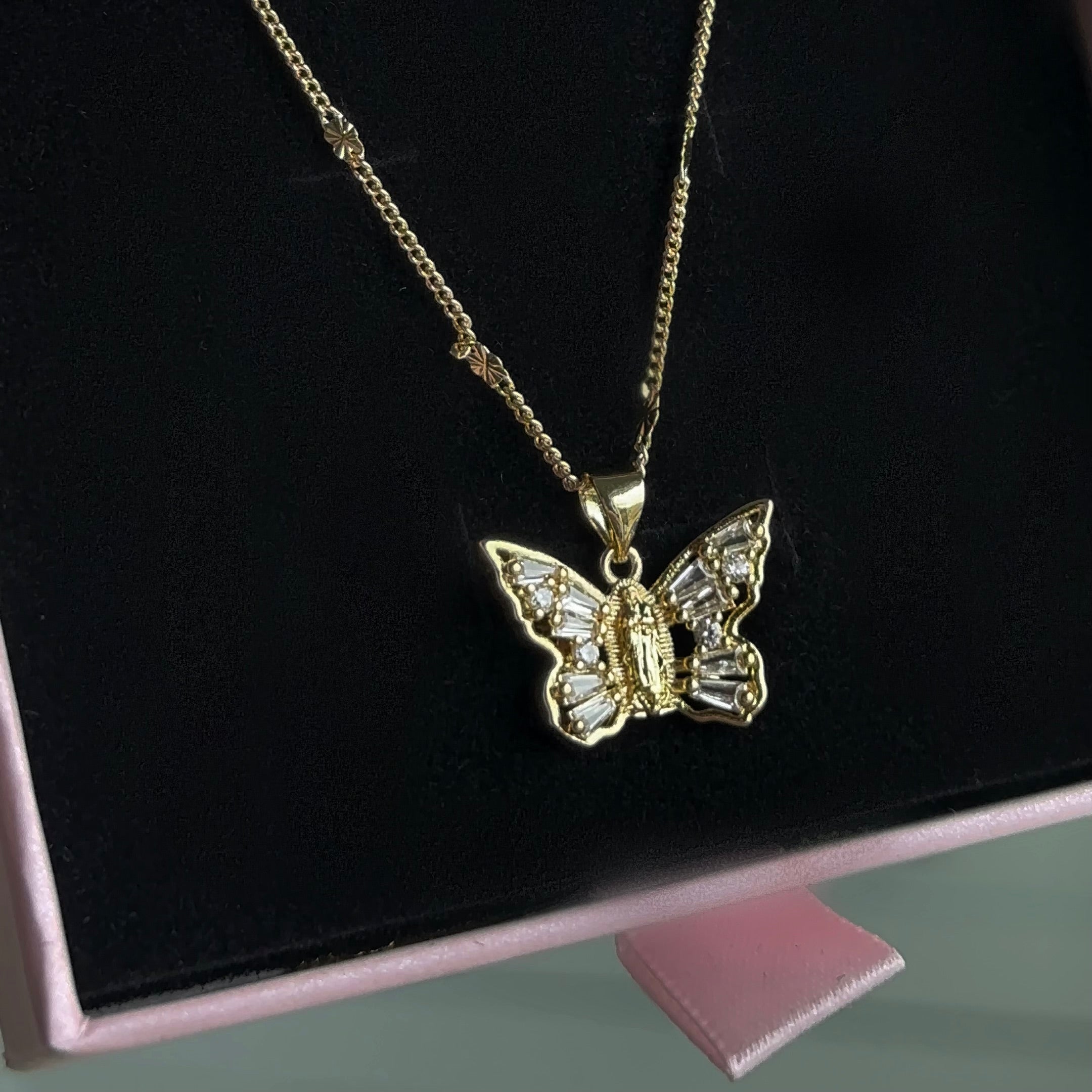 “Blessed wings” Necklace
