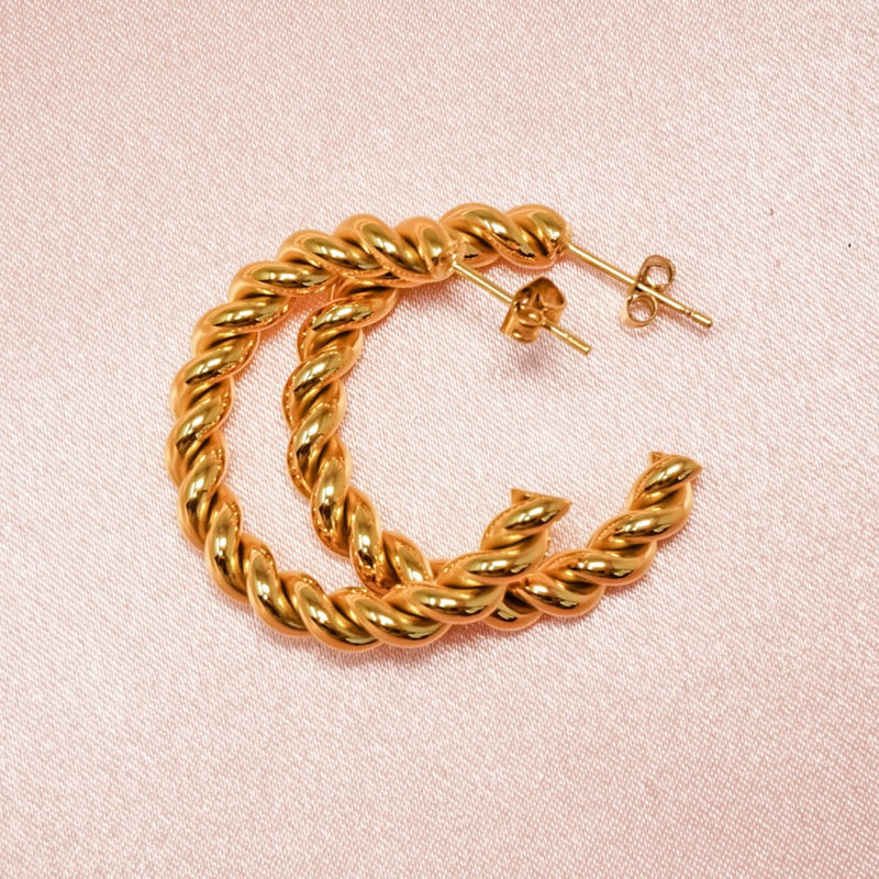 Stela Twisted hoops