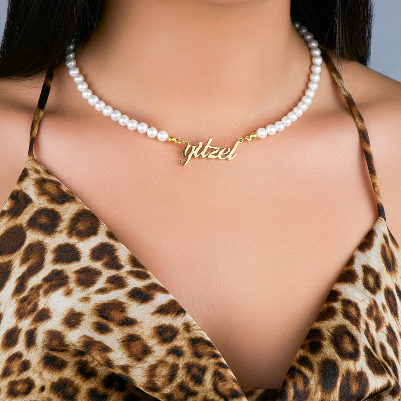 Custom Dainty pearl name necklace
